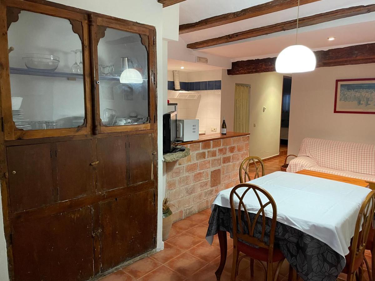 Casa Rural Aras Apartamentos Turisticos Aras De Los Olmos Екстериор снимка