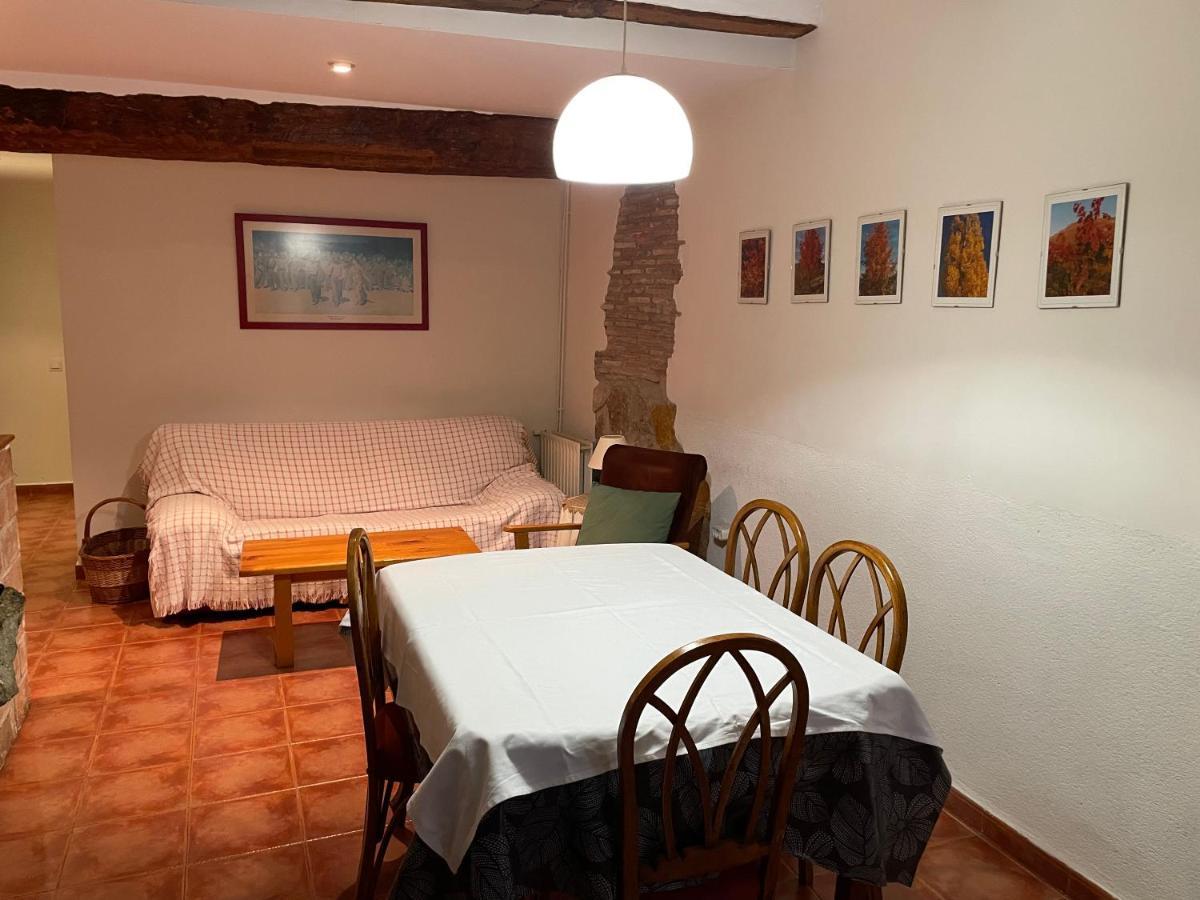 Casa Rural Aras Apartamentos Turisticos Aras De Los Olmos Екстериор снимка