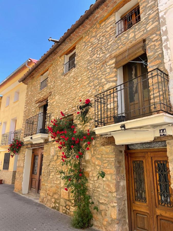 Casa Rural Aras Apartamentos Turisticos Aras De Los Olmos Екстериор снимка