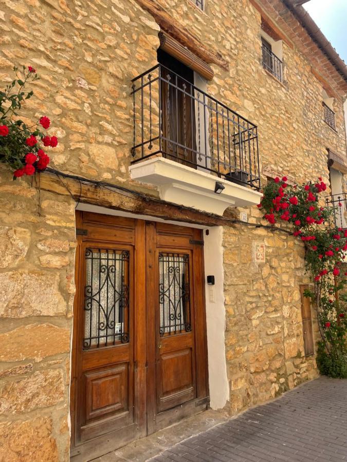 Casa Rural Aras Apartamentos Turisticos Aras De Los Olmos Екстериор снимка